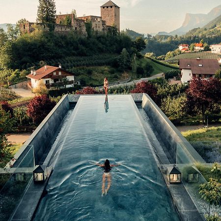 Hotel Der Waldhof Foiana Esterno foto