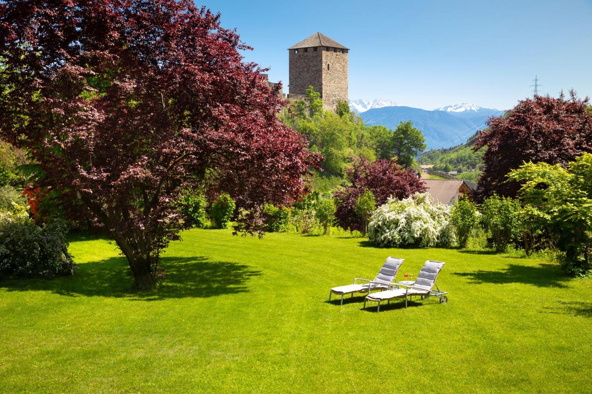 Hotel Der Waldhof Foiana Esterno foto